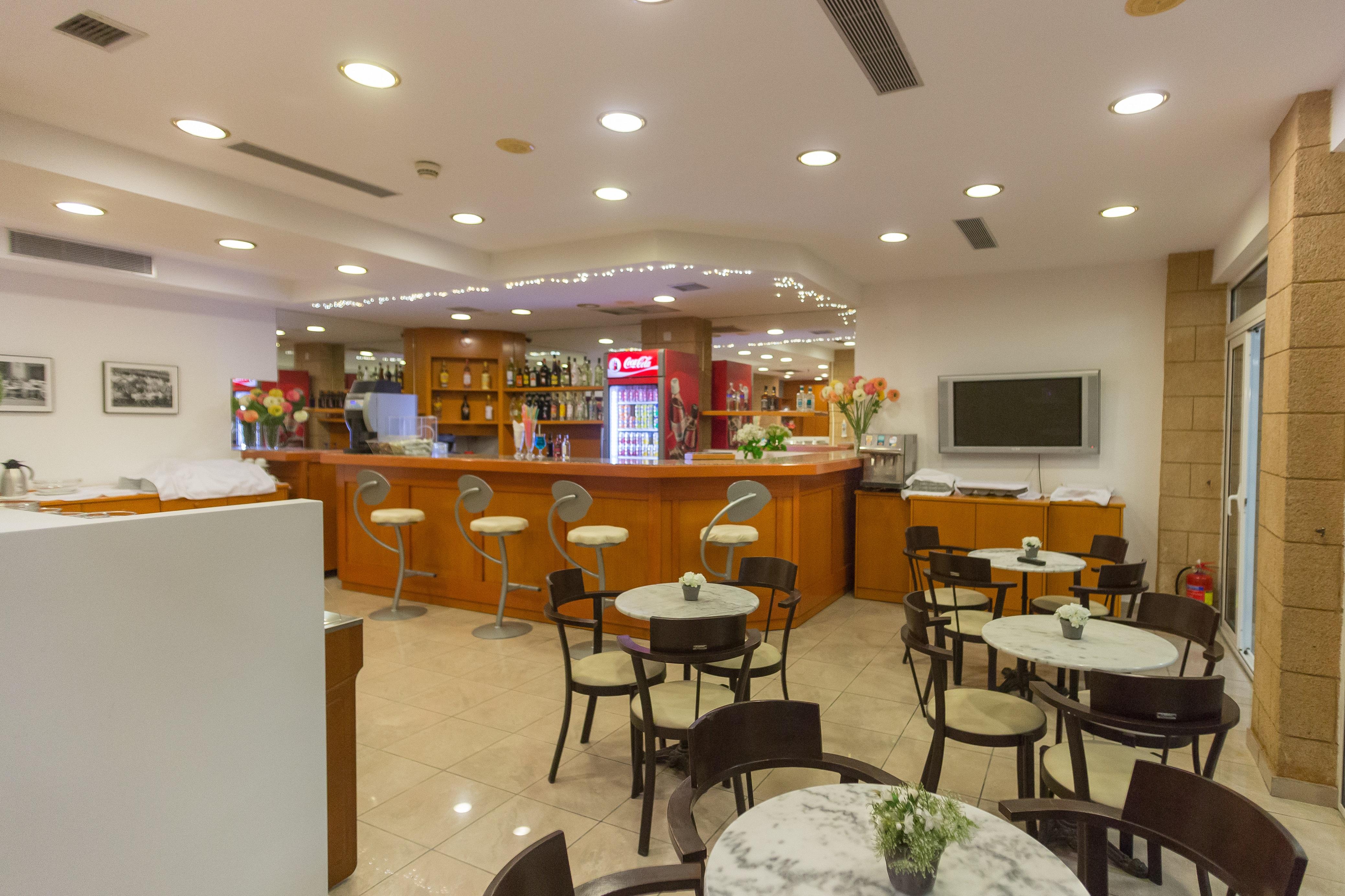 Astron Rhodes Hotell 3*